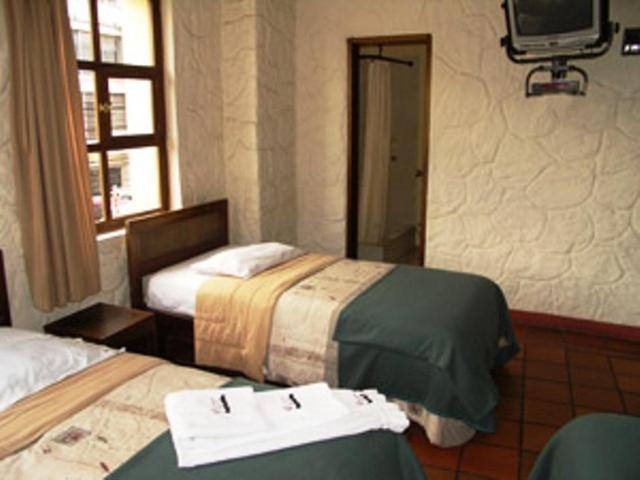 Hotel Quito Antiguo Quarto foto
